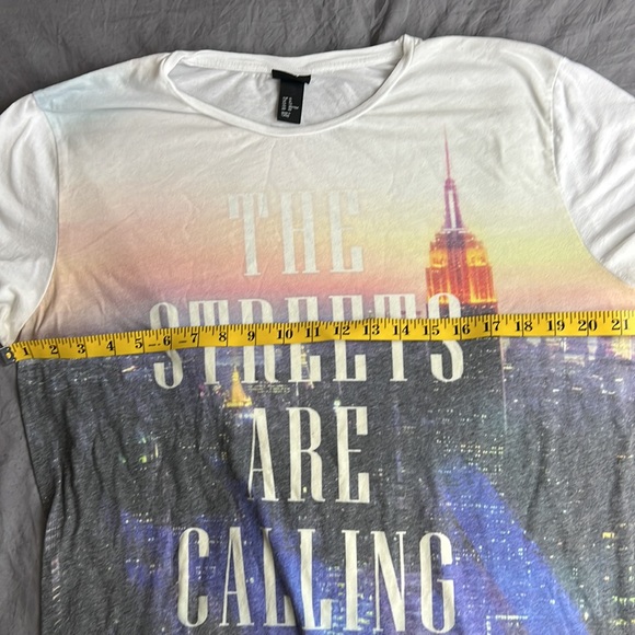 H&M Men’s size XL The Streets Are Calling T-shirt - Picture 5 of 10
